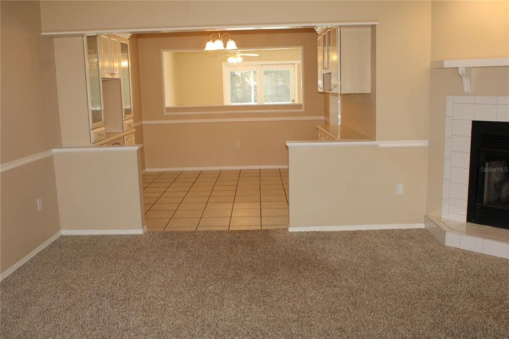 For Rent: $3,195 (4 beds, 2 baths, 2031 Square Feet)