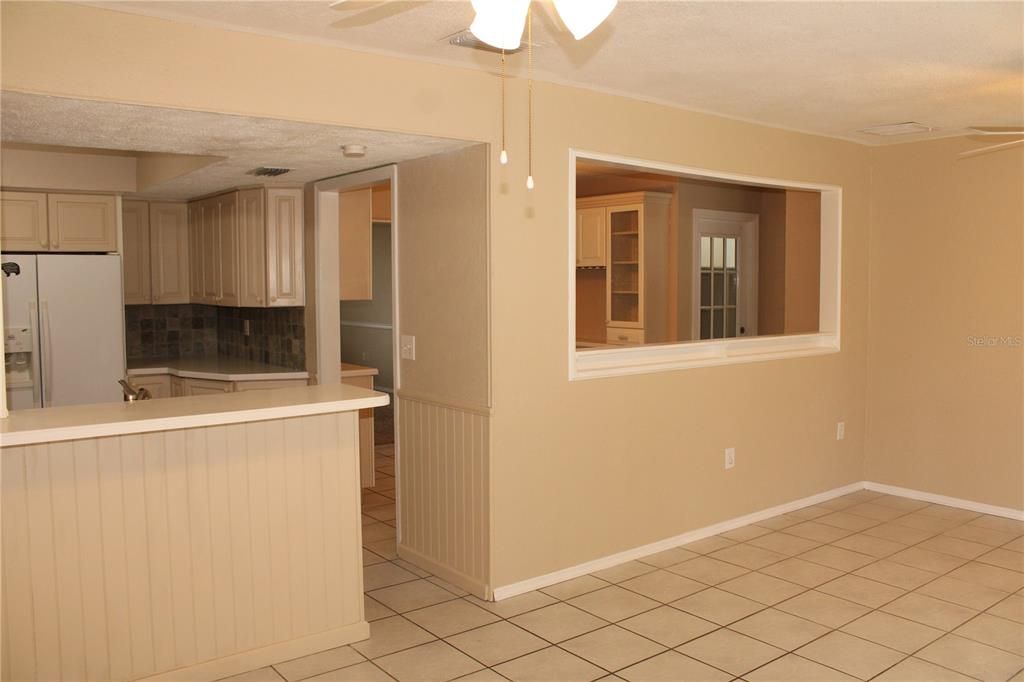 For Rent: $3,195 (4 beds, 2 baths, 2031 Square Feet)