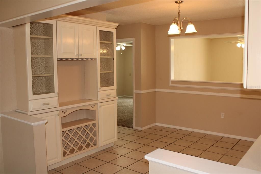 For Rent: $3,195 (4 beds, 2 baths, 2031 Square Feet)