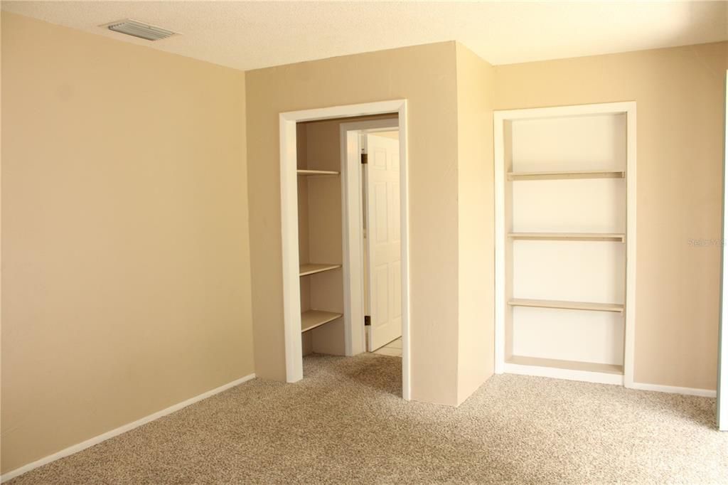 For Rent: $3,195 (4 beds, 2 baths, 2031 Square Feet)