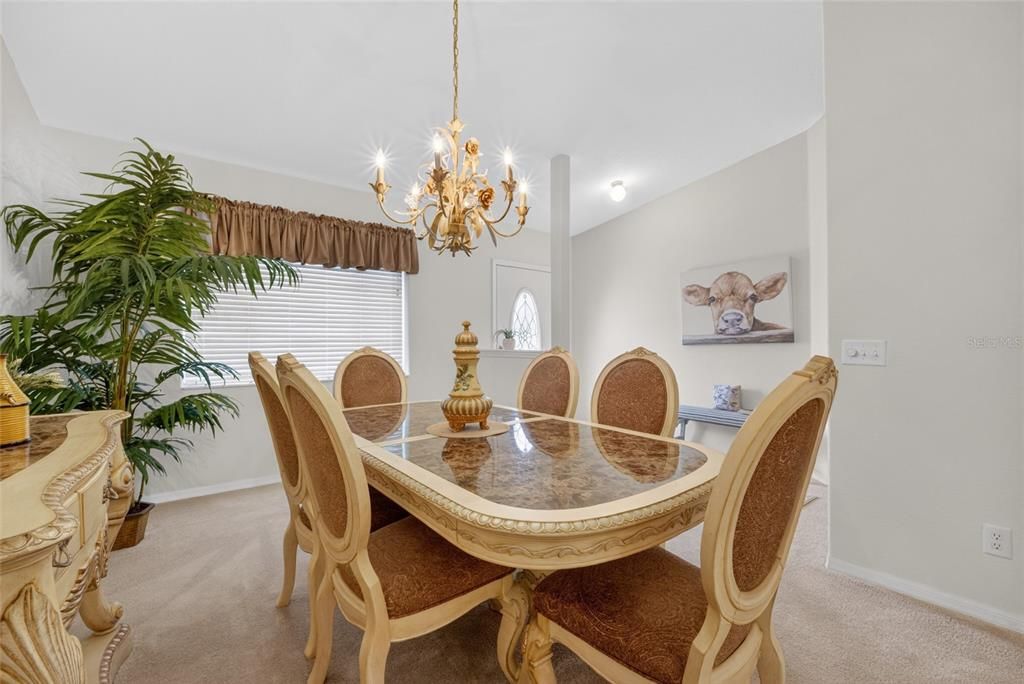 For Sale: $289,900 (3 beds, 2 baths, 1826 Square Feet)