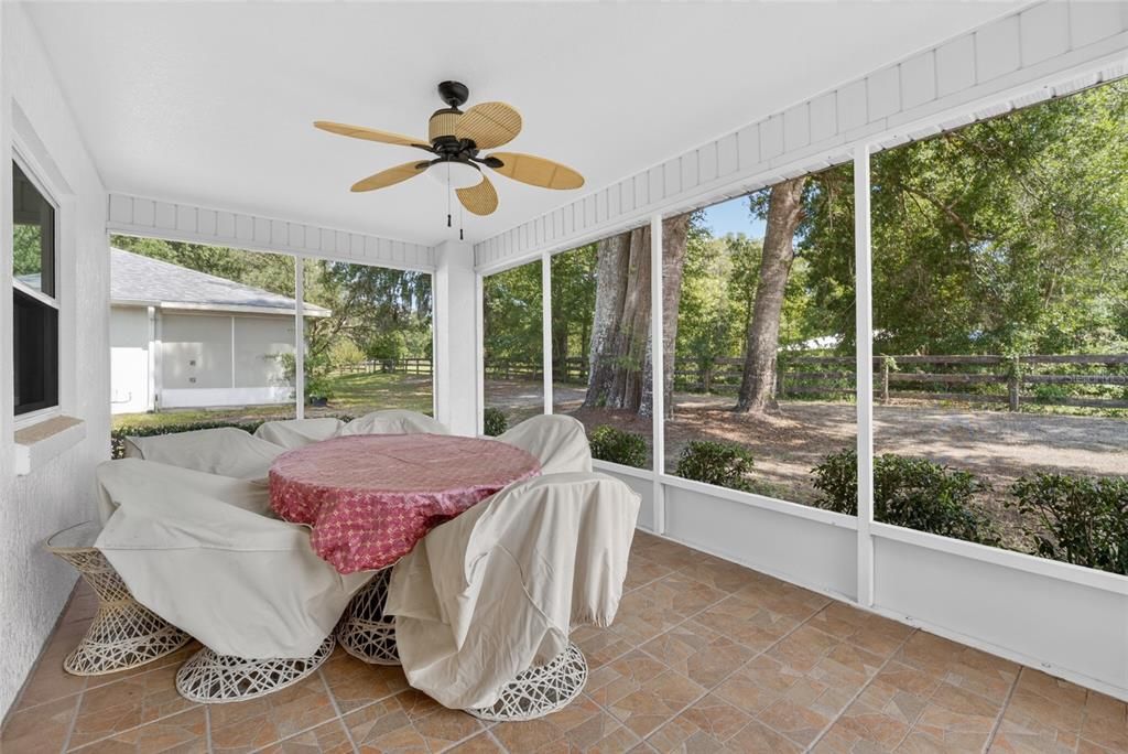 For Sale: $289,900 (3 beds, 2 baths, 1826 Square Feet)