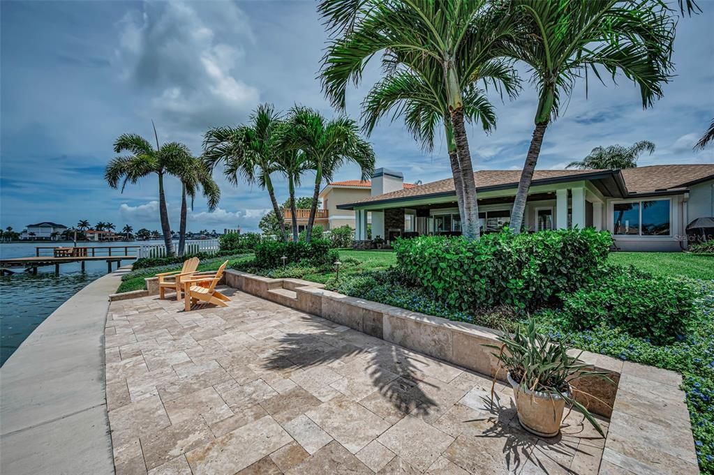 En Venta: $1,795,000 (3 camas, 2 baños, 2421 Pies cuadrados)