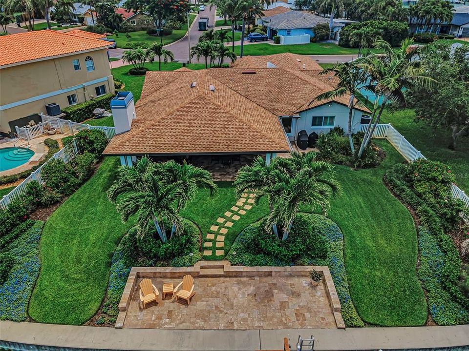 En Venta: $1,795,000 (3 camas, 2 baños, 2421 Pies cuadrados)