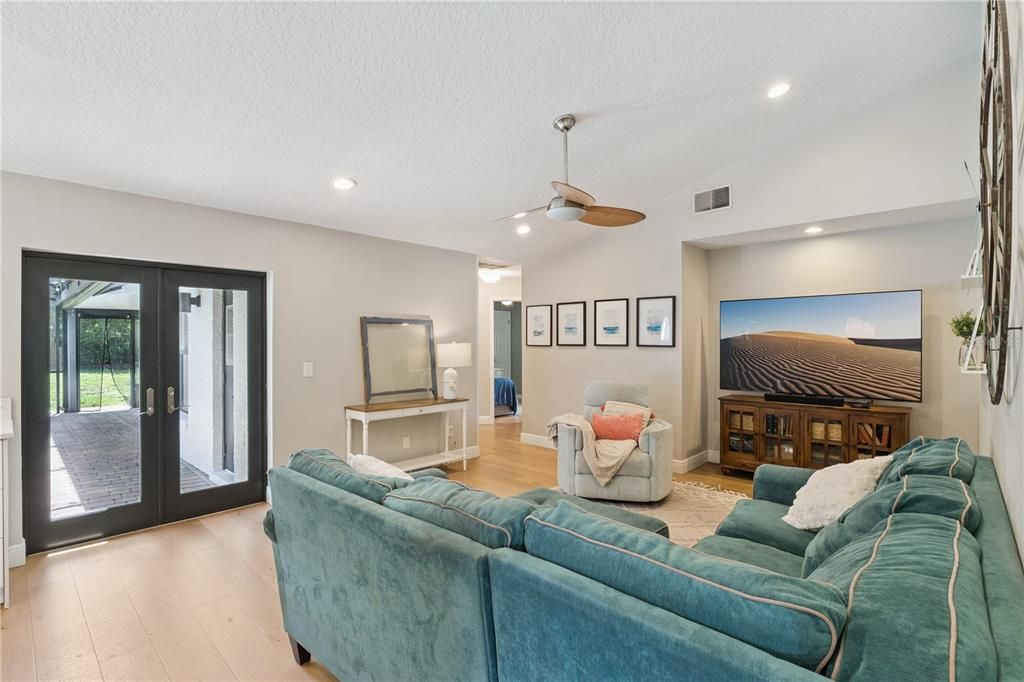 For Sale: $675,000 (4 beds, 2 baths, 2026 Square Feet)
