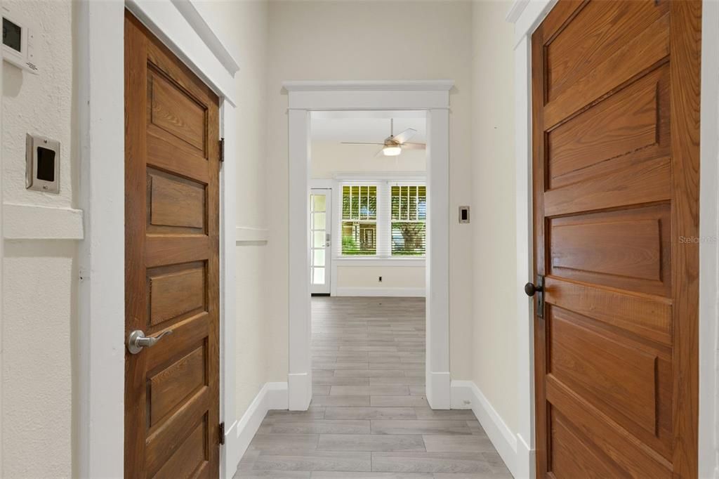 For Sale: $435,000 (4 beds, 0 baths, 882 Square Feet)