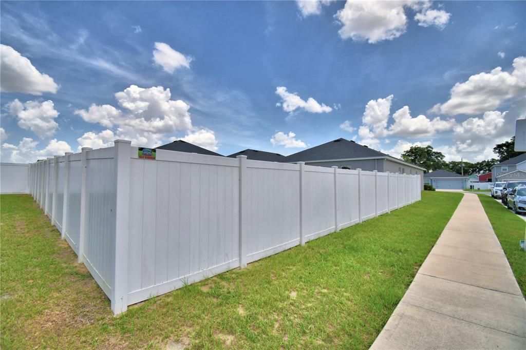 For Sale: $369,000 (4 beds, 2 baths, 2062 Square Feet)