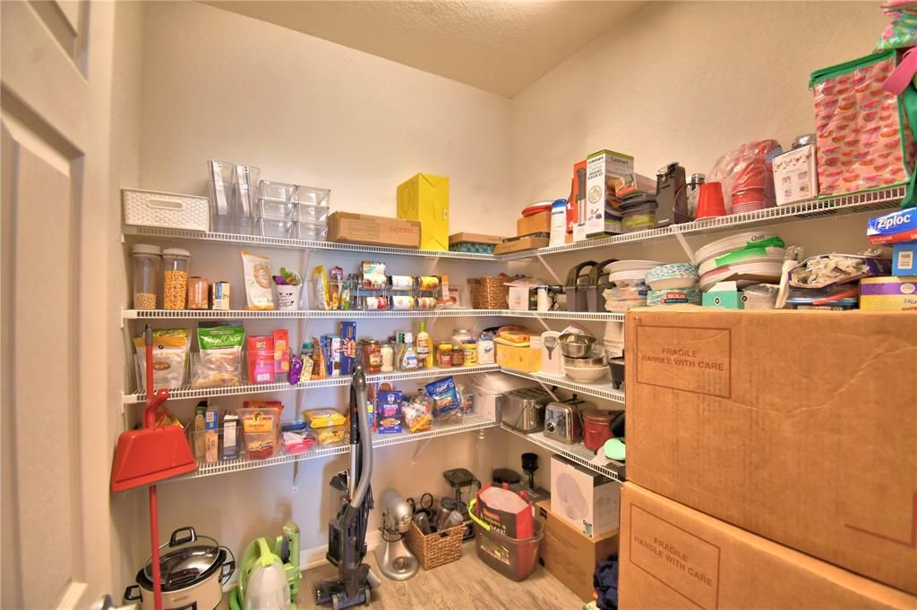 For Sale: $369,000 (4 beds, 2 baths, 2062 Square Feet)