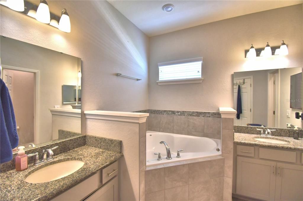 For Sale: $369,000 (4 beds, 2 baths, 2062 Square Feet)