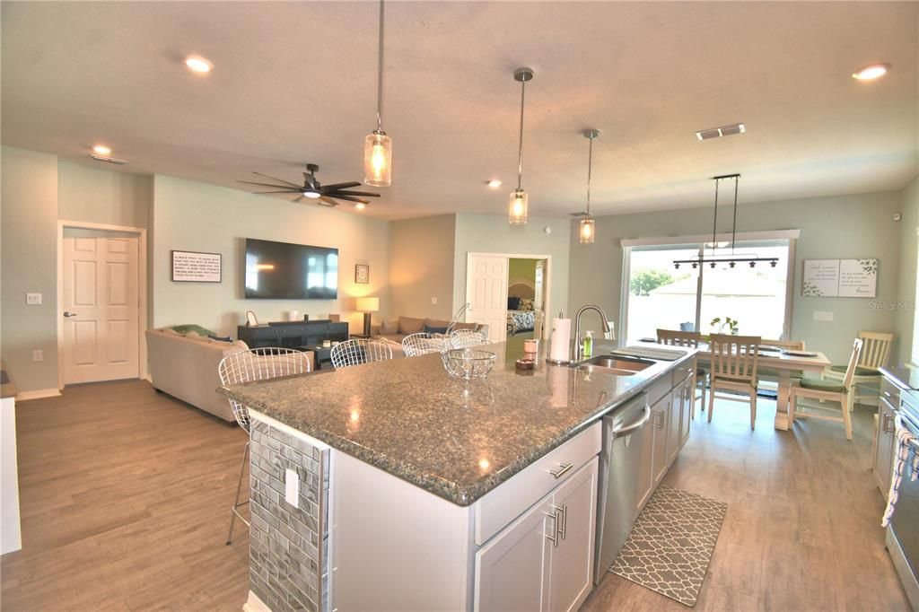 For Sale: $369,000 (4 beds, 2 baths, 2062 Square Feet)