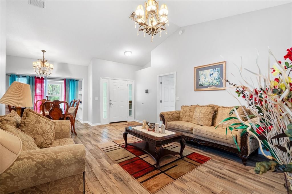 For Rent: $3,800 (4 beds, 3 baths, 2666 Square Feet)
