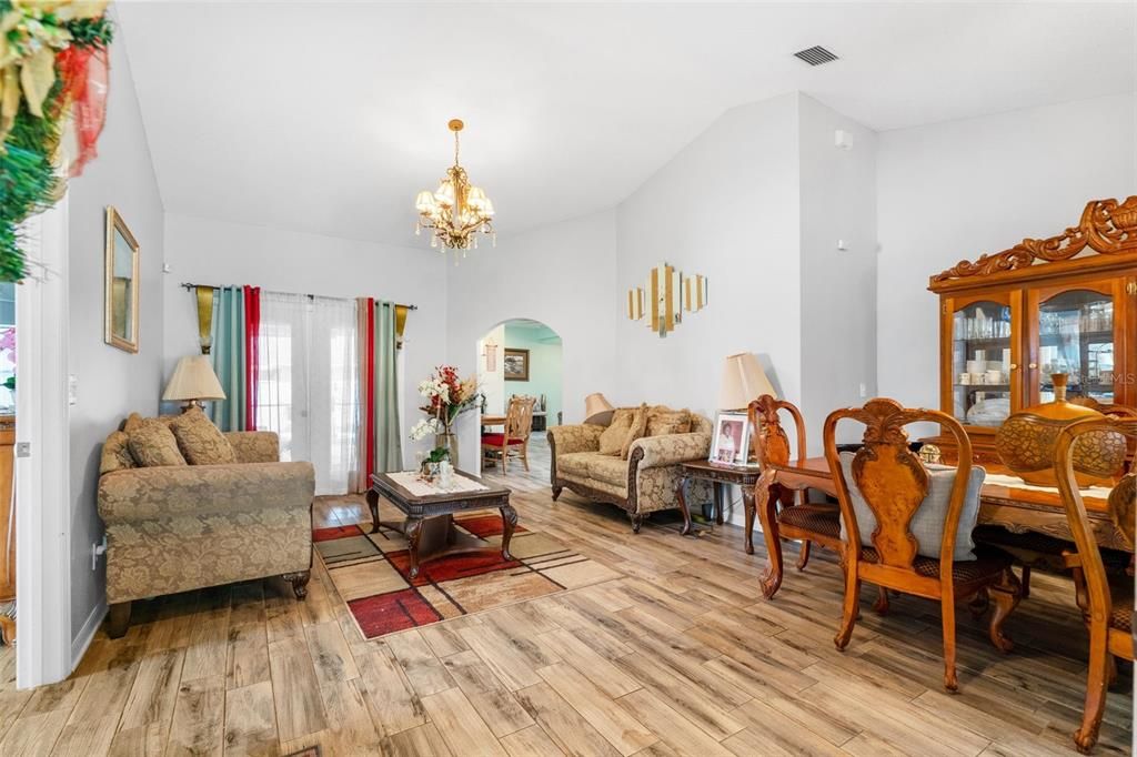 For Rent: $3,800 (4 beds, 3 baths, 2666 Square Feet)