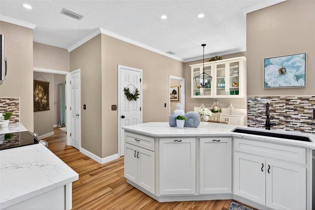 For Sale: $560,000 (3 beds, 2 baths, 1903 Square Feet)