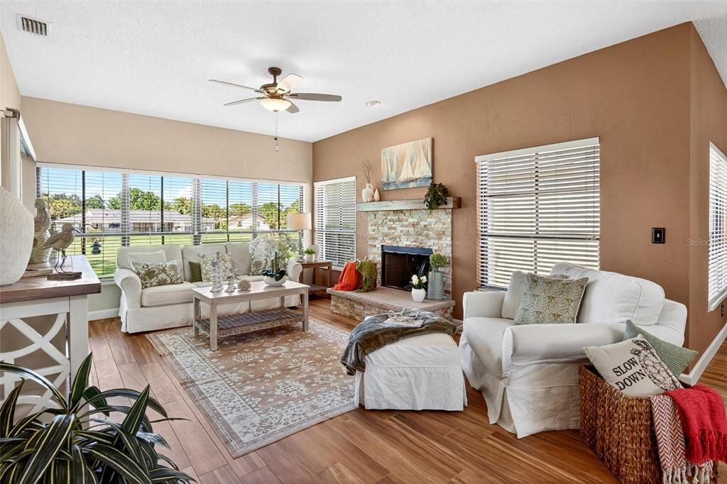 For Sale: $560,000 (3 beds, 2 baths, 1903 Square Feet)