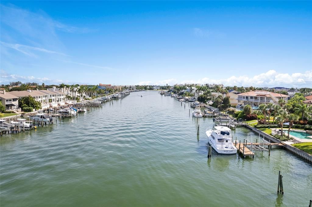 For Sale: $3,499,000 (5 beds, 4 baths, 4636 Square Feet)
