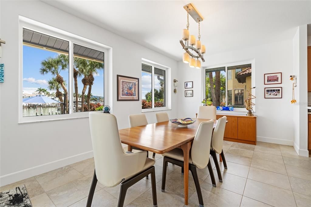 For Sale: $3,499,000 (5 beds, 4 baths, 4636 Square Feet)