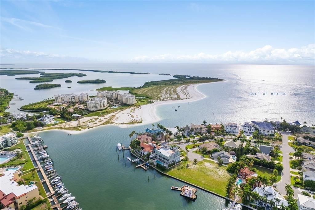 For Sale: $3,499,000 (5 beds, 4 baths, 4636 Square Feet)