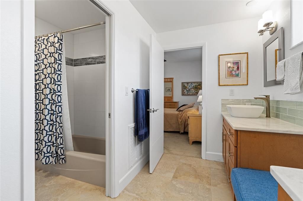 For Sale: $3,499,000 (5 beds, 4 baths, 4636 Square Feet)