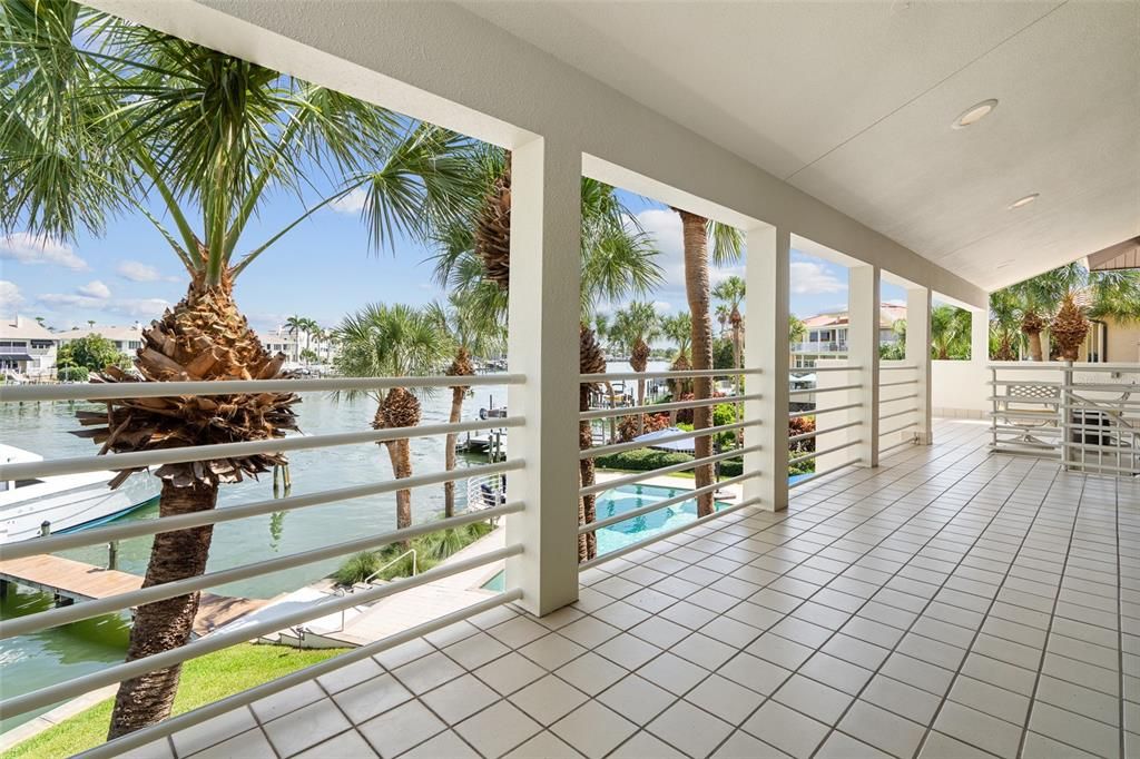 For Sale: $3,499,000 (5 beds, 4 baths, 4636 Square Feet)