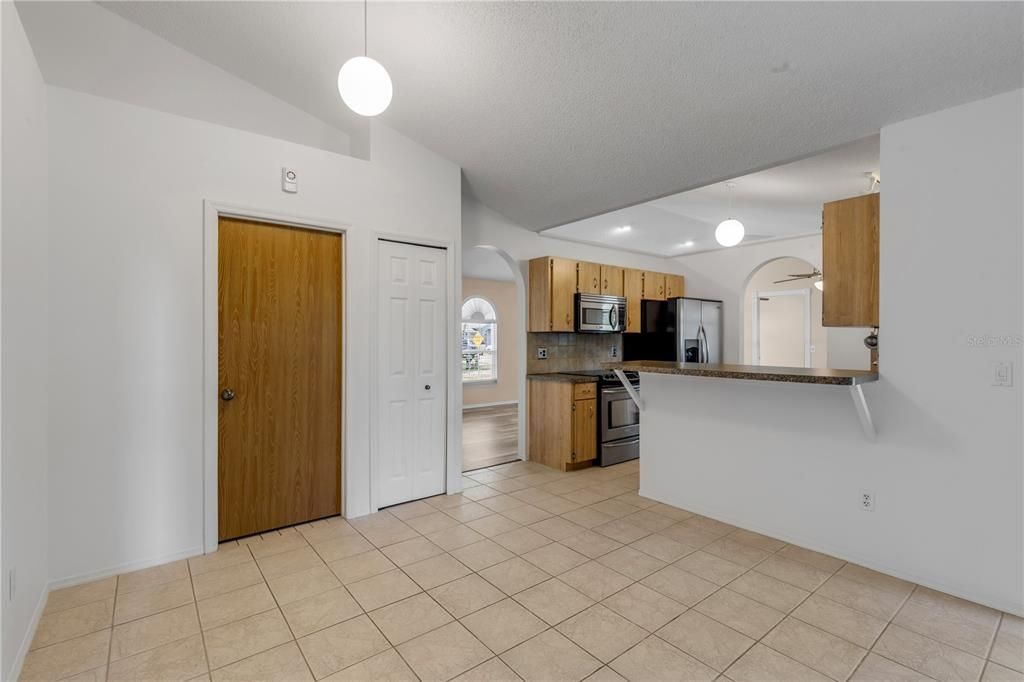 Active With Contract: $315,000 (3 beds, 2 baths, 1412 Square Feet)