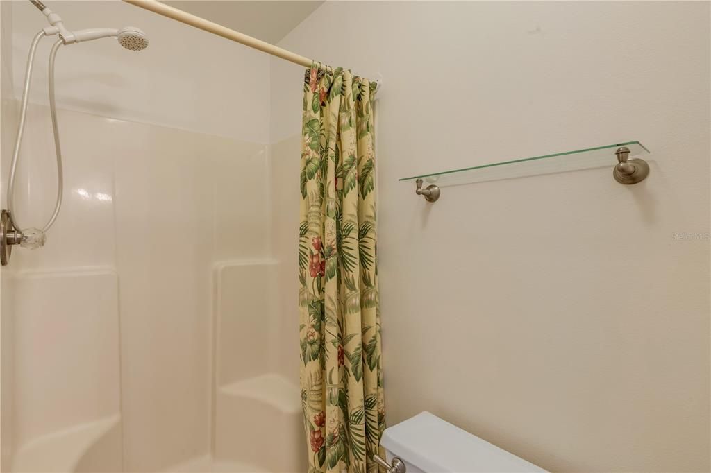Active With Contract: $315,000 (3 beds, 2 baths, 1412 Square Feet)