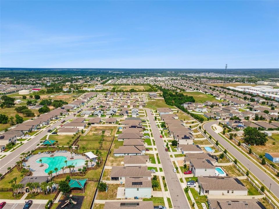 For Sale: $329,900 (4 beds, 2 baths, 1677 Square Feet)