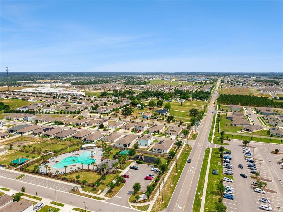 For Sale: $329,900 (4 beds, 2 baths, 1677 Square Feet)