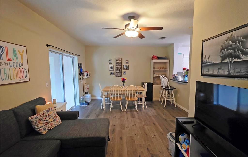 For Sale: $249,000 (3 beds, 2 baths, 1540 Square Feet)