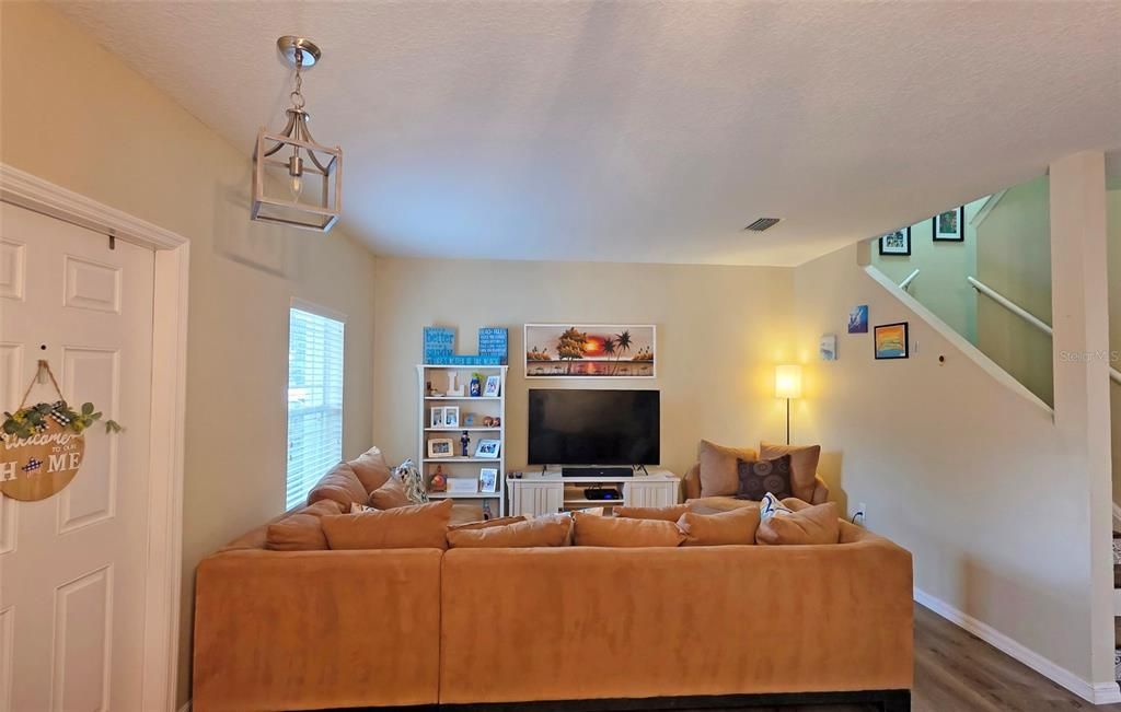 For Sale: $249,000 (3 beds, 2 baths, 1540 Square Feet)