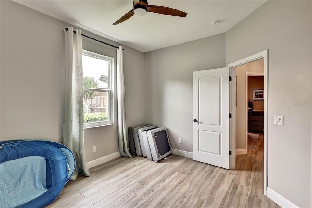 For Sale: $1,100,000 (4 beds, 3 baths, 3419 Square Feet)