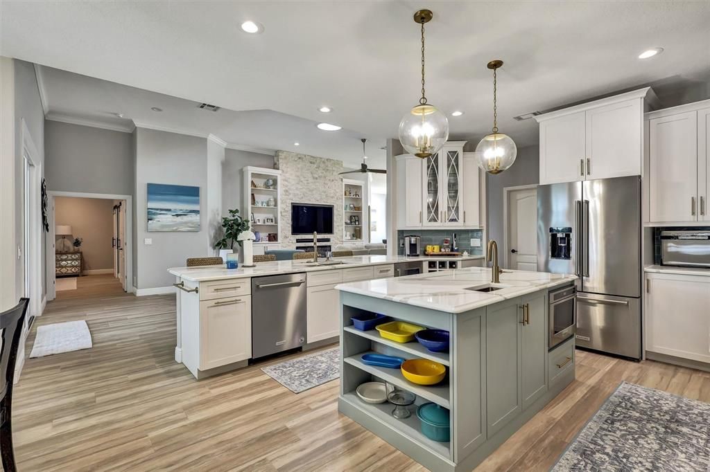 For Sale: $1,100,000 (4 beds, 3 baths, 3419 Square Feet)