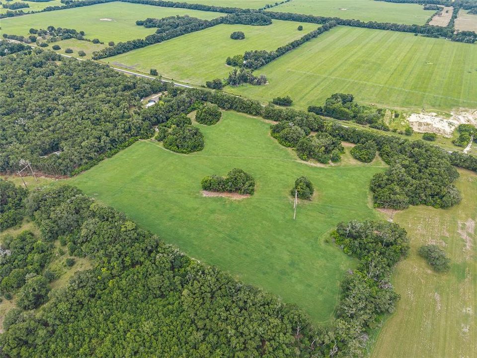 На продажу: $1,250,000 (35.00 acres)
