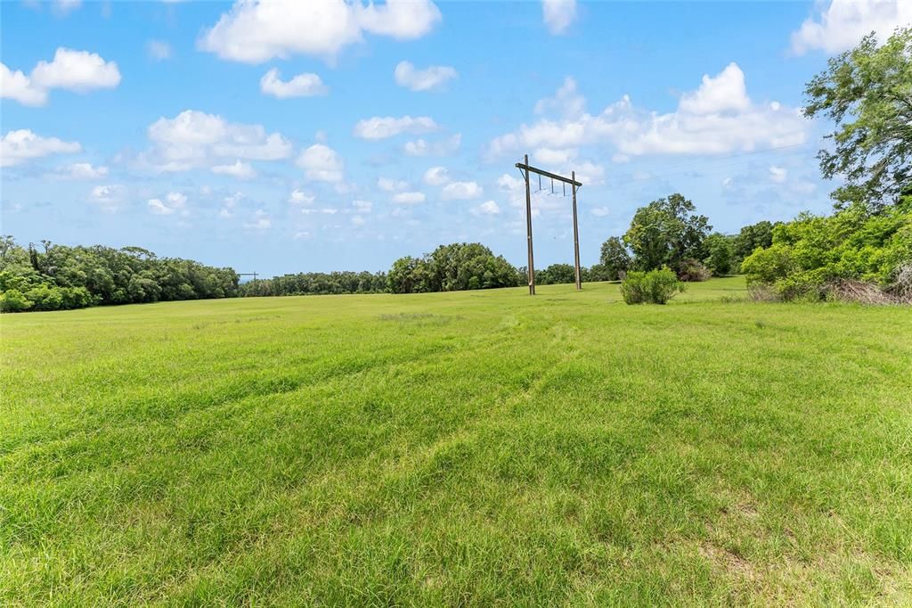 На продажу: $1,250,000 (35.00 acres)