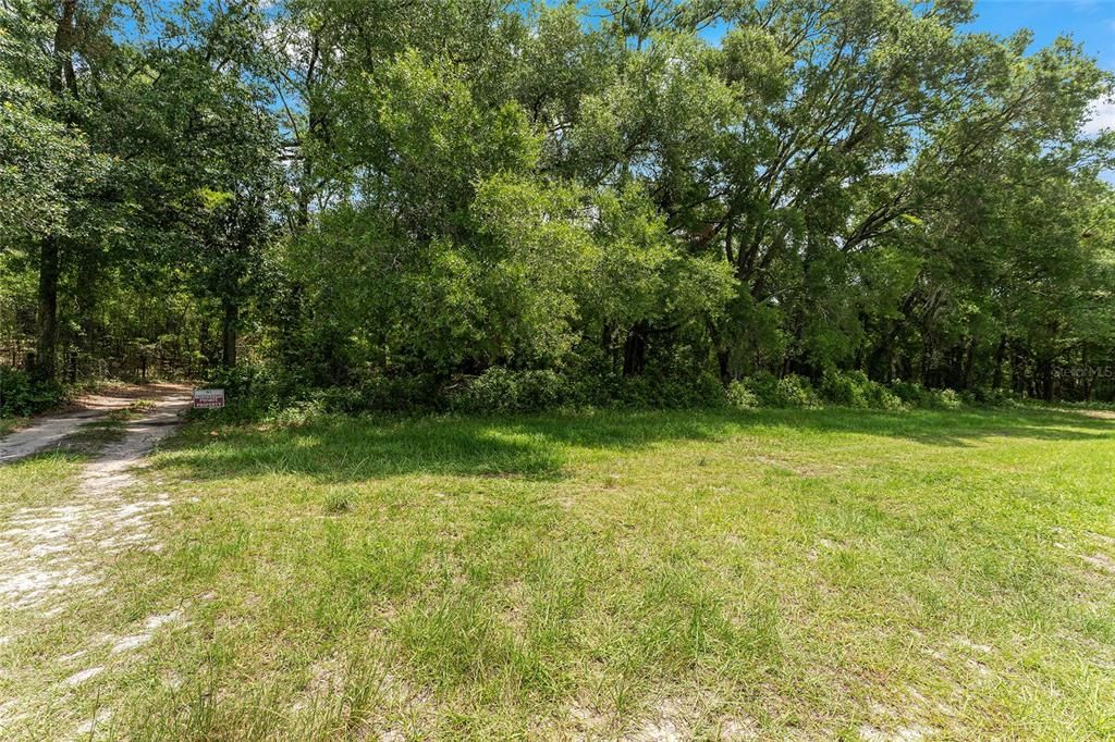 На продажу: $1,250,000 (35.00 acres)