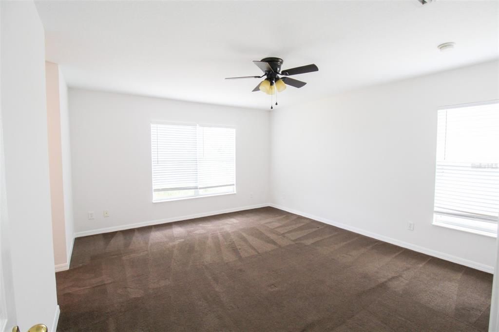En Renta: $2,600 (4 camas, 2 baños, 2012 Pies cuadrados)
