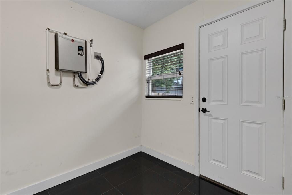 For Sale: $410,000 (4 beds, 0 baths, 2224 Square Feet)