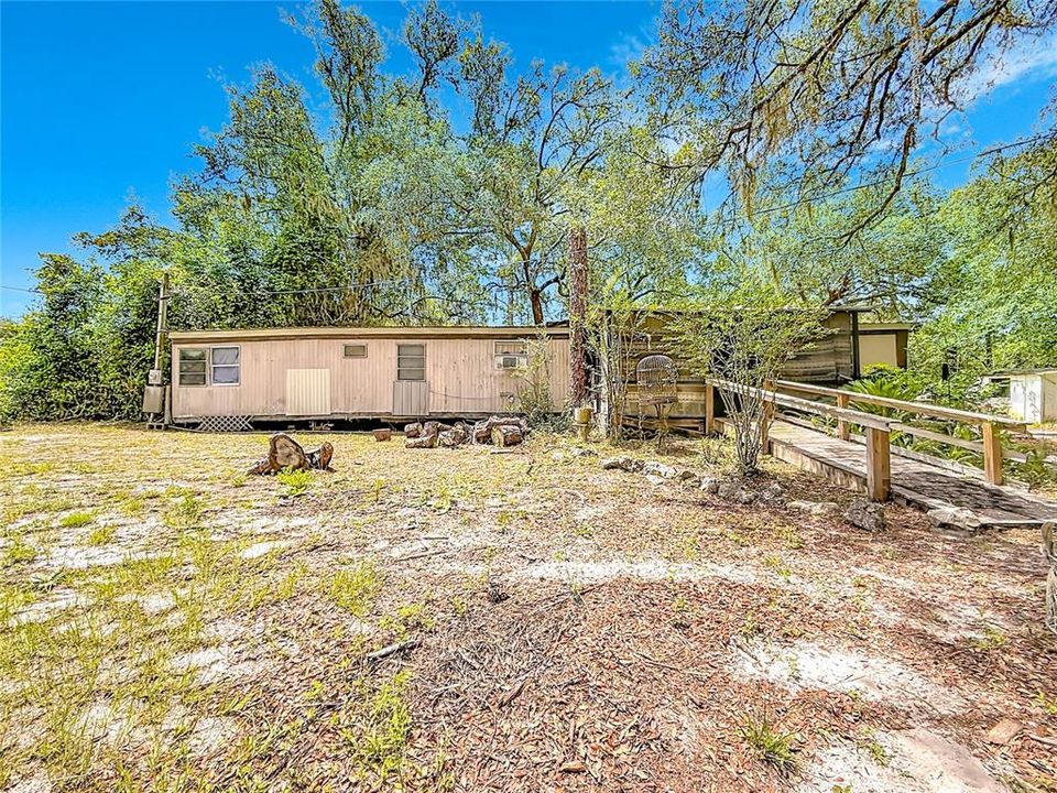 Active With Contract: $99,000 (2 beds, 1 baths, 768 Square Feet)