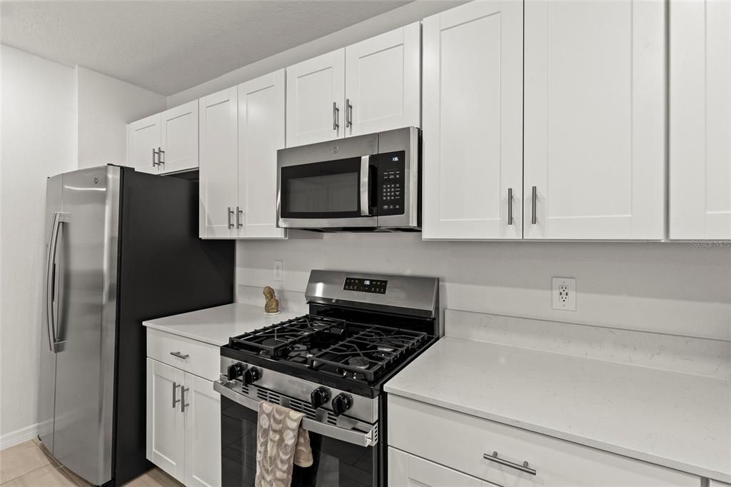 En Venta: $385,000 (5 camas, 2 baños, 2389 Pies cuadrados)