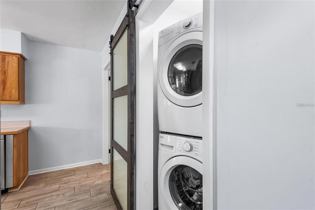 For Rent: $2,200 (2 beds, 2 baths, 1238 Square Feet)