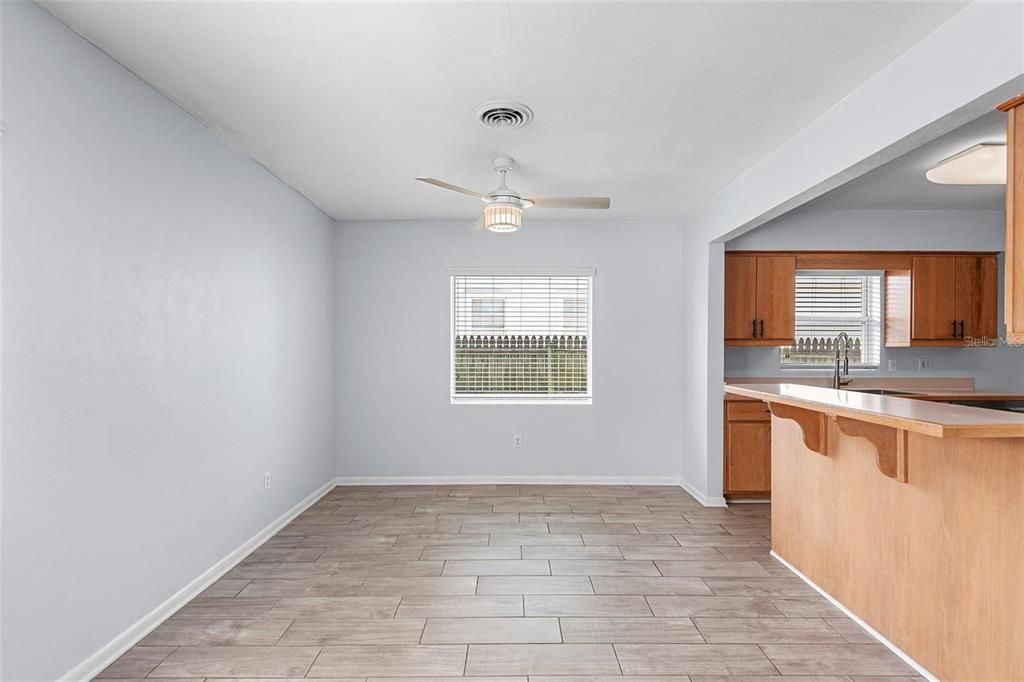For Rent: $2,200 (2 beds, 2 baths, 1238 Square Feet)