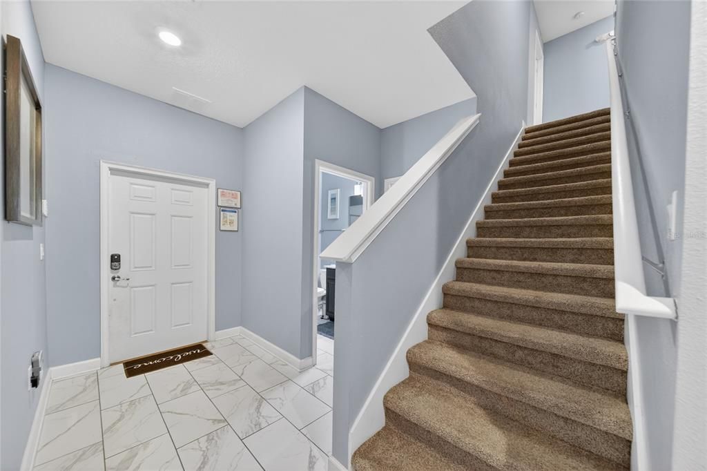 На продажу: $369,995 (4 спален, 3 ванн, 1902 Квадратных фут)