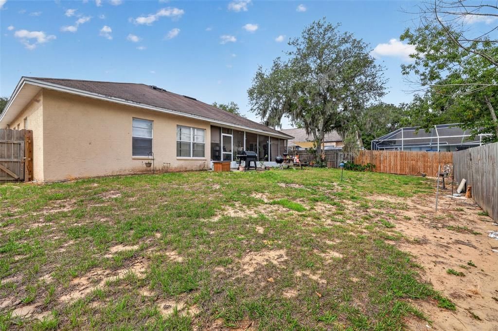 For Sale: $339,900 (3 beds, 2 baths, 1696 Square Feet)