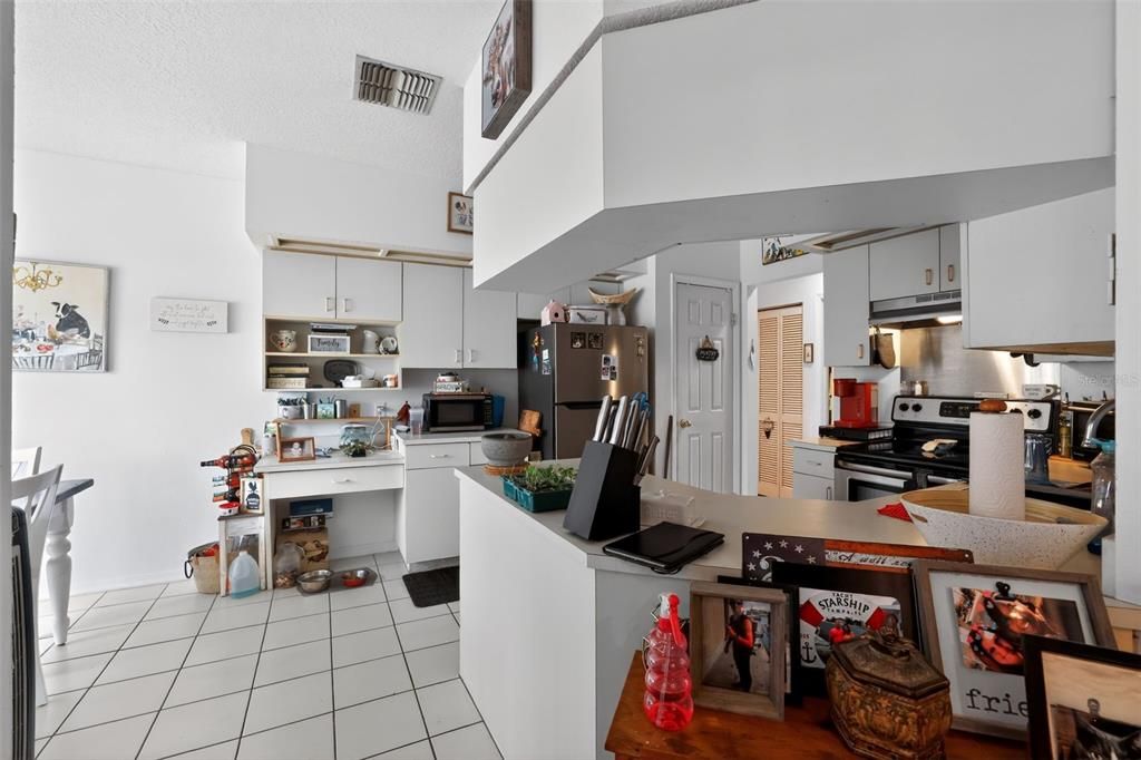For Sale: $339,900 (3 beds, 2 baths, 1696 Square Feet)