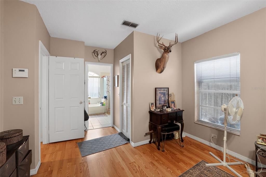 For Sale: $339,900 (3 beds, 2 baths, 1696 Square Feet)