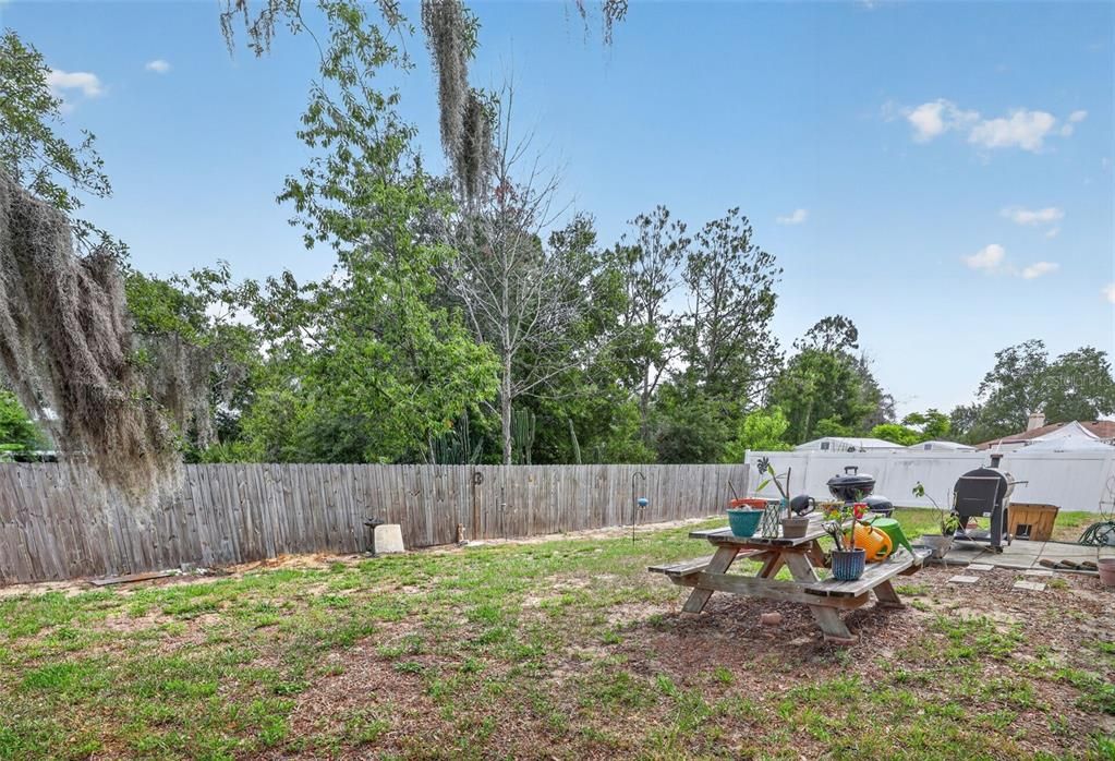 For Sale: $339,900 (3 beds, 2 baths, 1696 Square Feet)