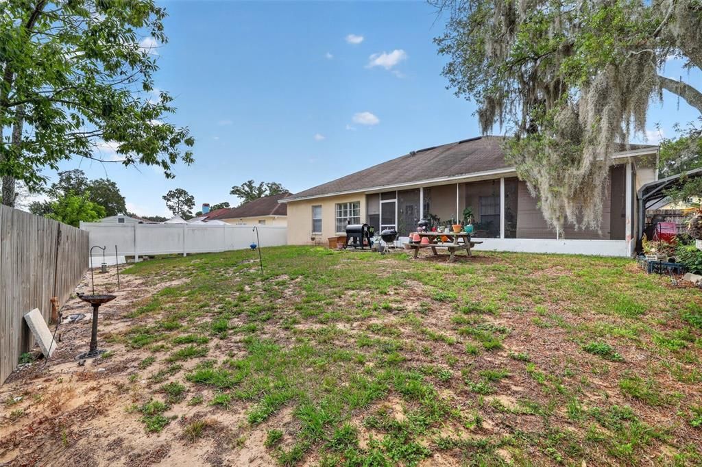 For Sale: $339,900 (3 beds, 2 baths, 1696 Square Feet)