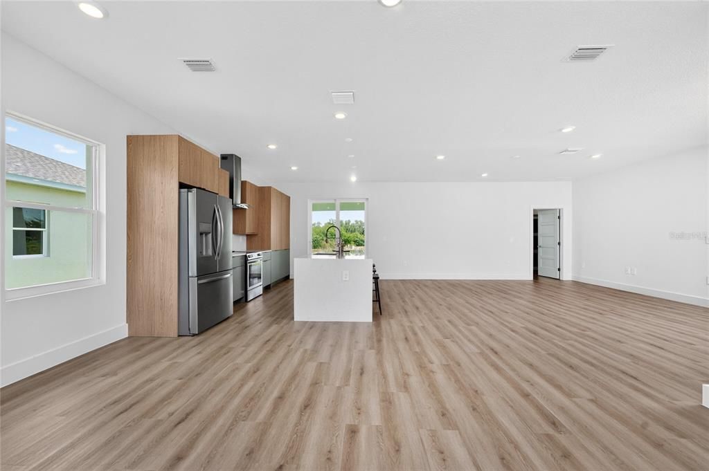 En Venta: $398,000 (3 camas, 2 baños, 1905 Pies cuadrados)