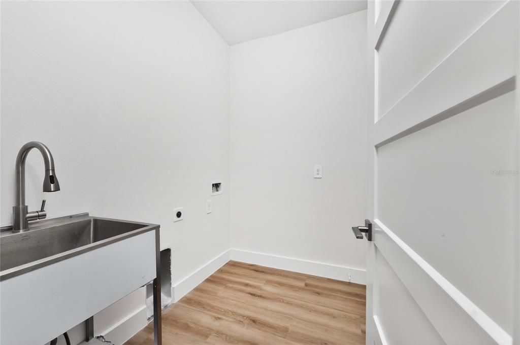 En Venta: $398,000 (3 camas, 2 baños, 1905 Pies cuadrados)
