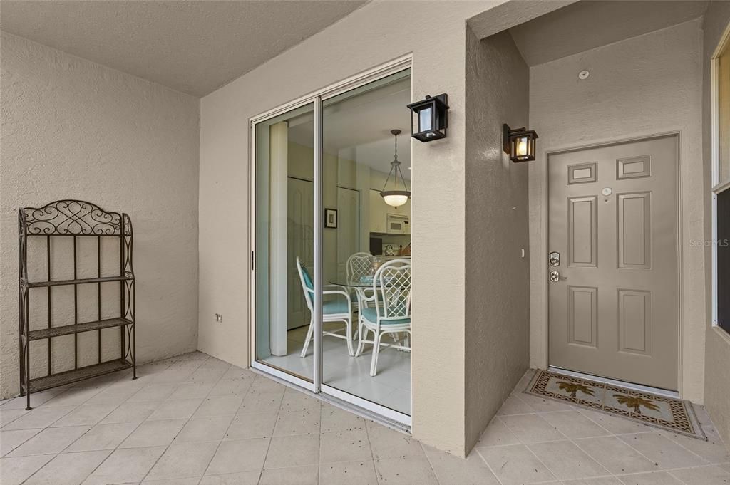 For Sale: $319,000 (2 beds, 2 baths, 1333 Square Feet)