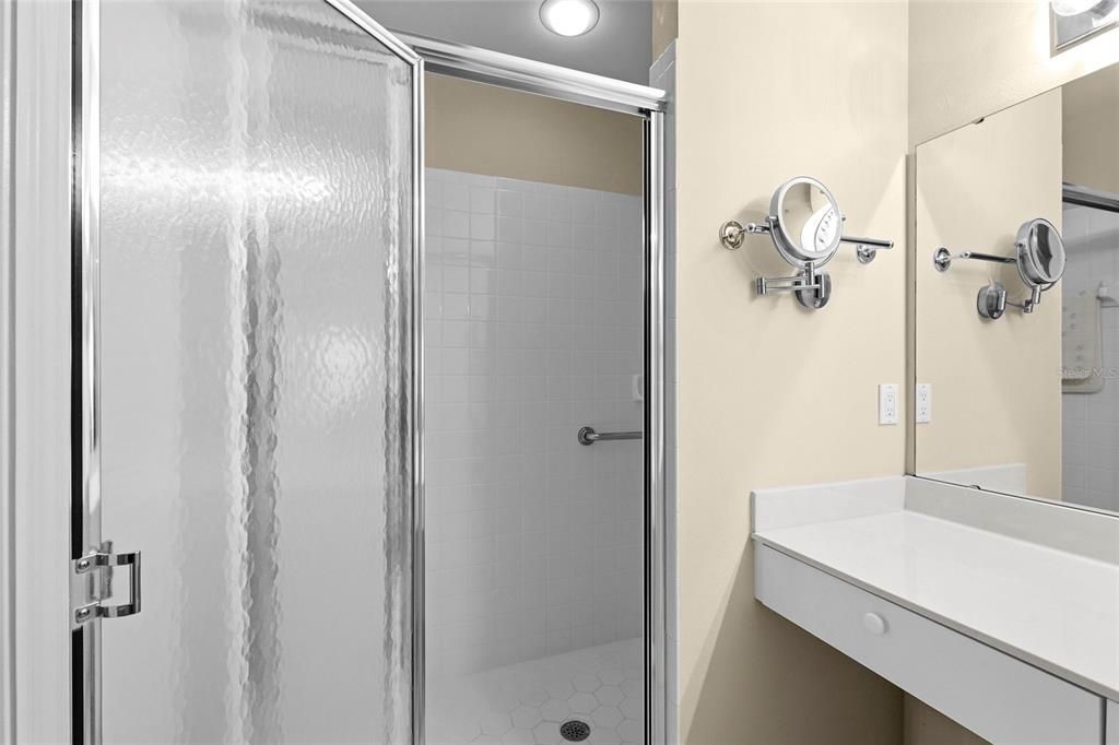 For Sale: $319,000 (2 beds, 2 baths, 1333 Square Feet)